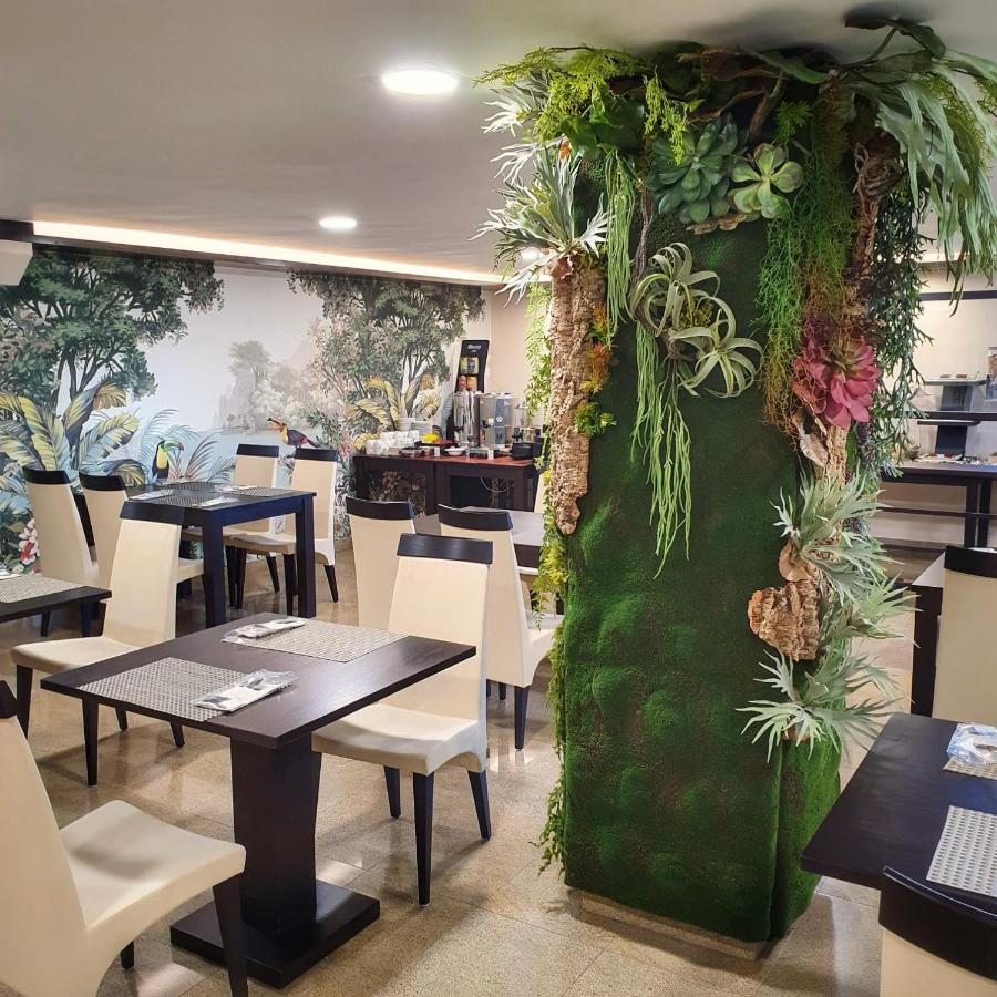 Royal Nayef Hotel Portonovo Kültér fotó