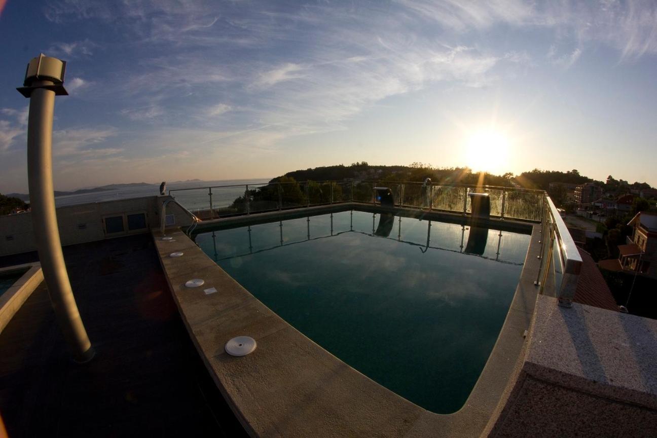 Royal Nayef Hotel Portonovo Kültér fotó