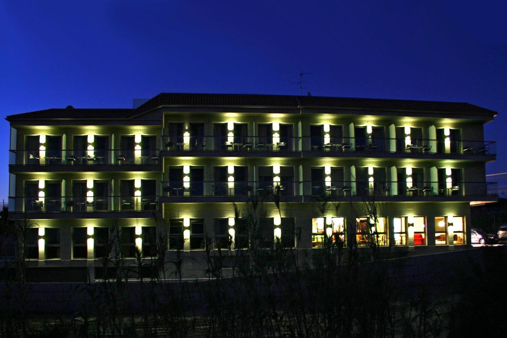 Royal Nayef Hotel Portonovo Kültér fotó