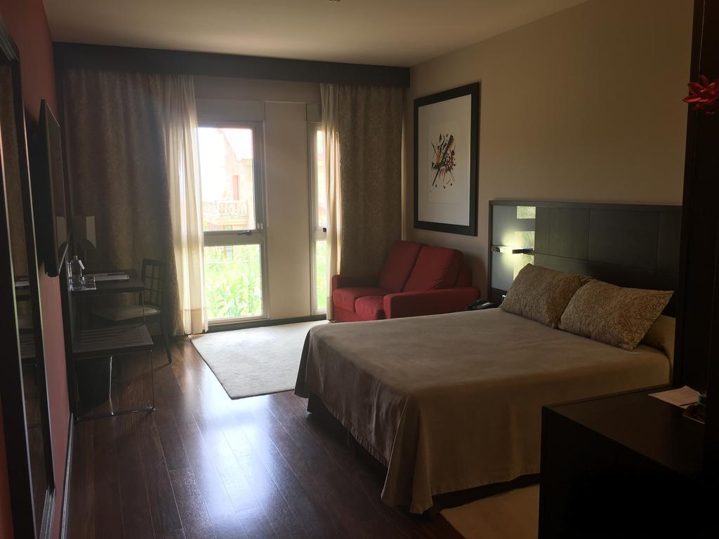 Royal Nayef Hotel Portonovo Kültér fotó