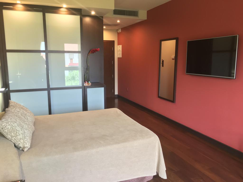 Royal Nayef Hotel Portonovo Kültér fotó