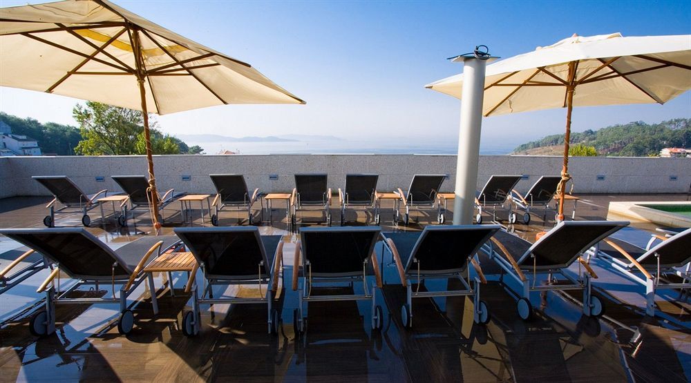 Royal Nayef Hotel Portonovo Kültér fotó