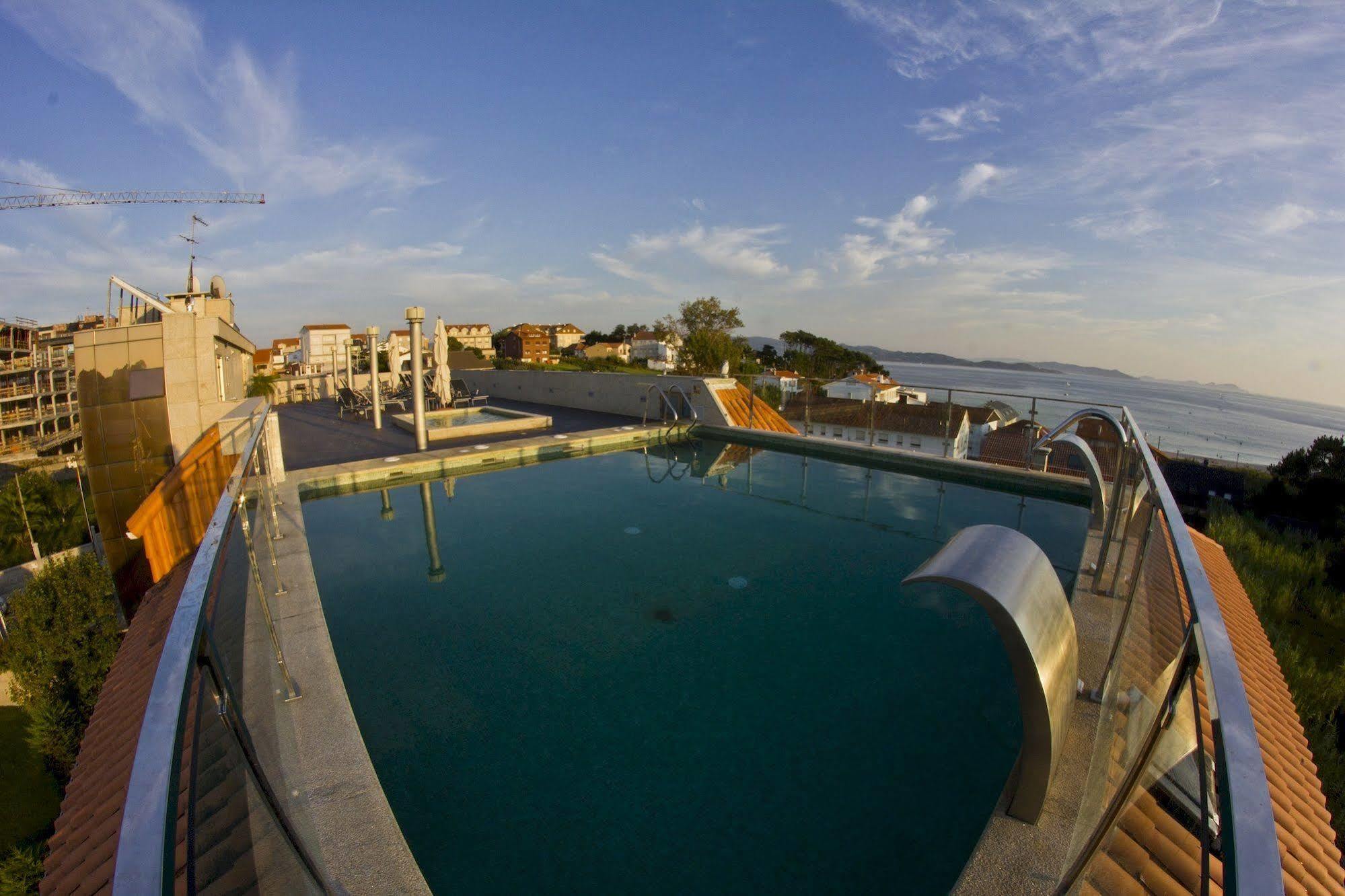 Royal Nayef Hotel Portonovo Kültér fotó